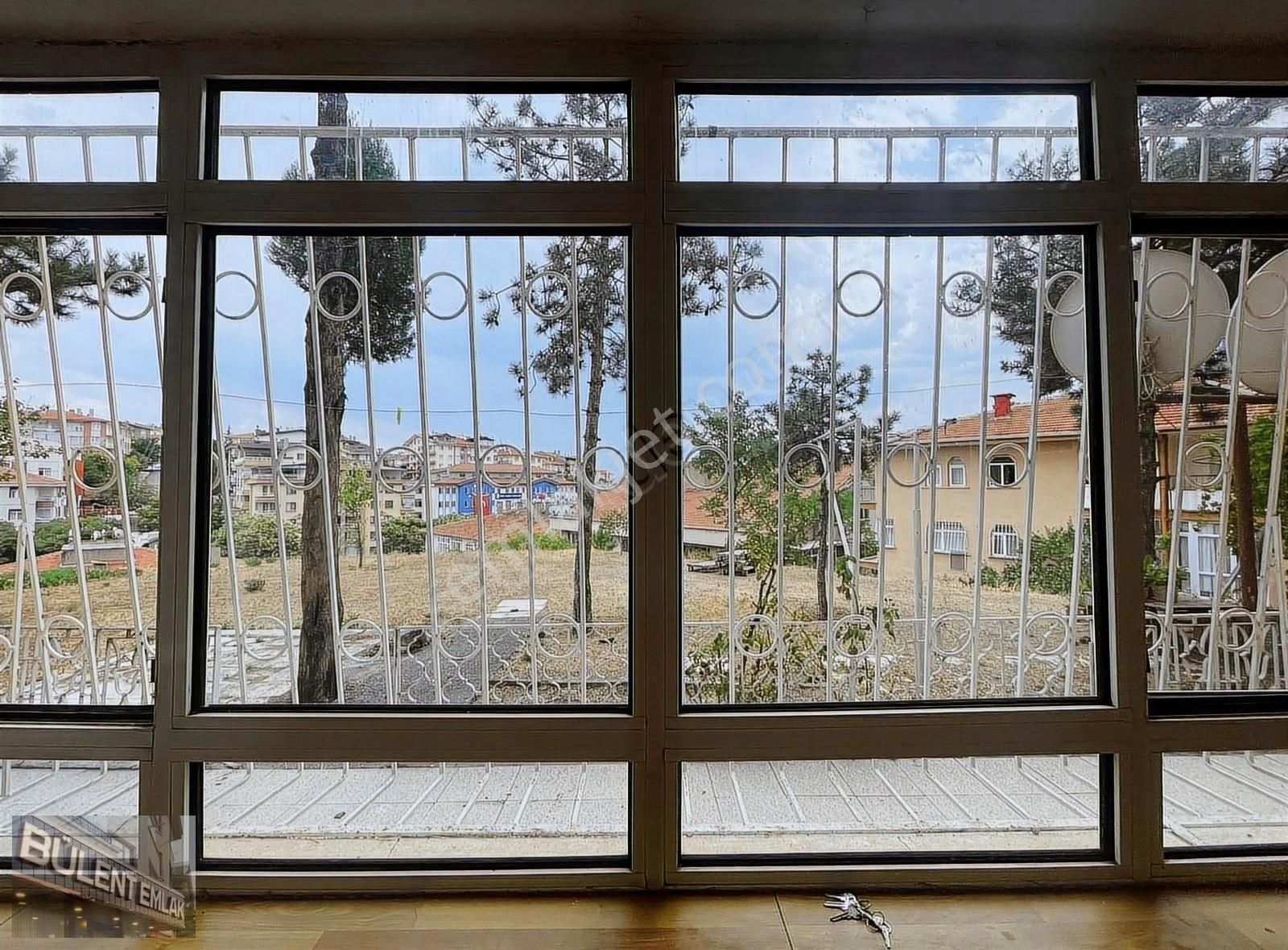 İncirli'de 3+1 Bahçeli Temiz Daire
