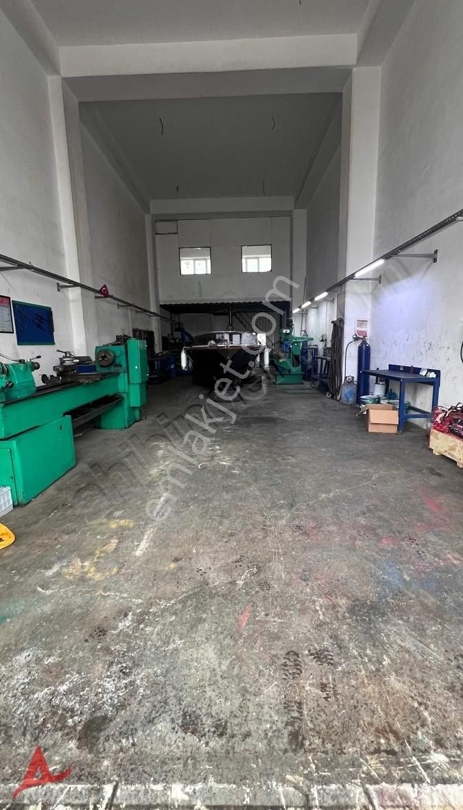 Tuzla Orhanlıda 156 M2 Kiralık Sanayi Dükkanı.