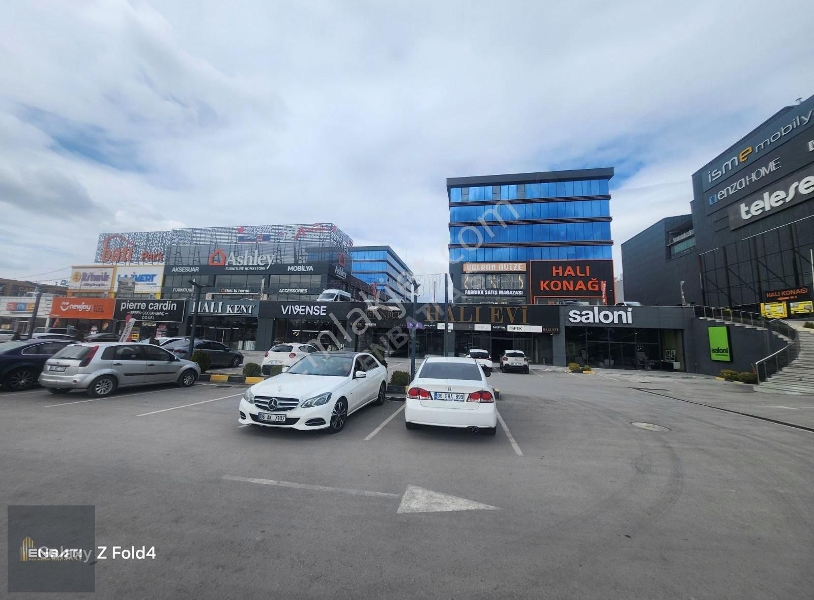 Batıpark Avm İstanbul Yolu Cephe Kiralık 12 Odalı Ofis/enbatı Aş