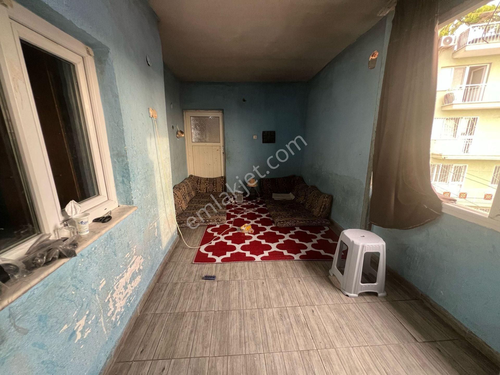 Acill Konak Gültepe 26 Ağustos Mah.de 3 Katlı 3 Daireli Komple Satılık Müstakil Ev - Görsel 12