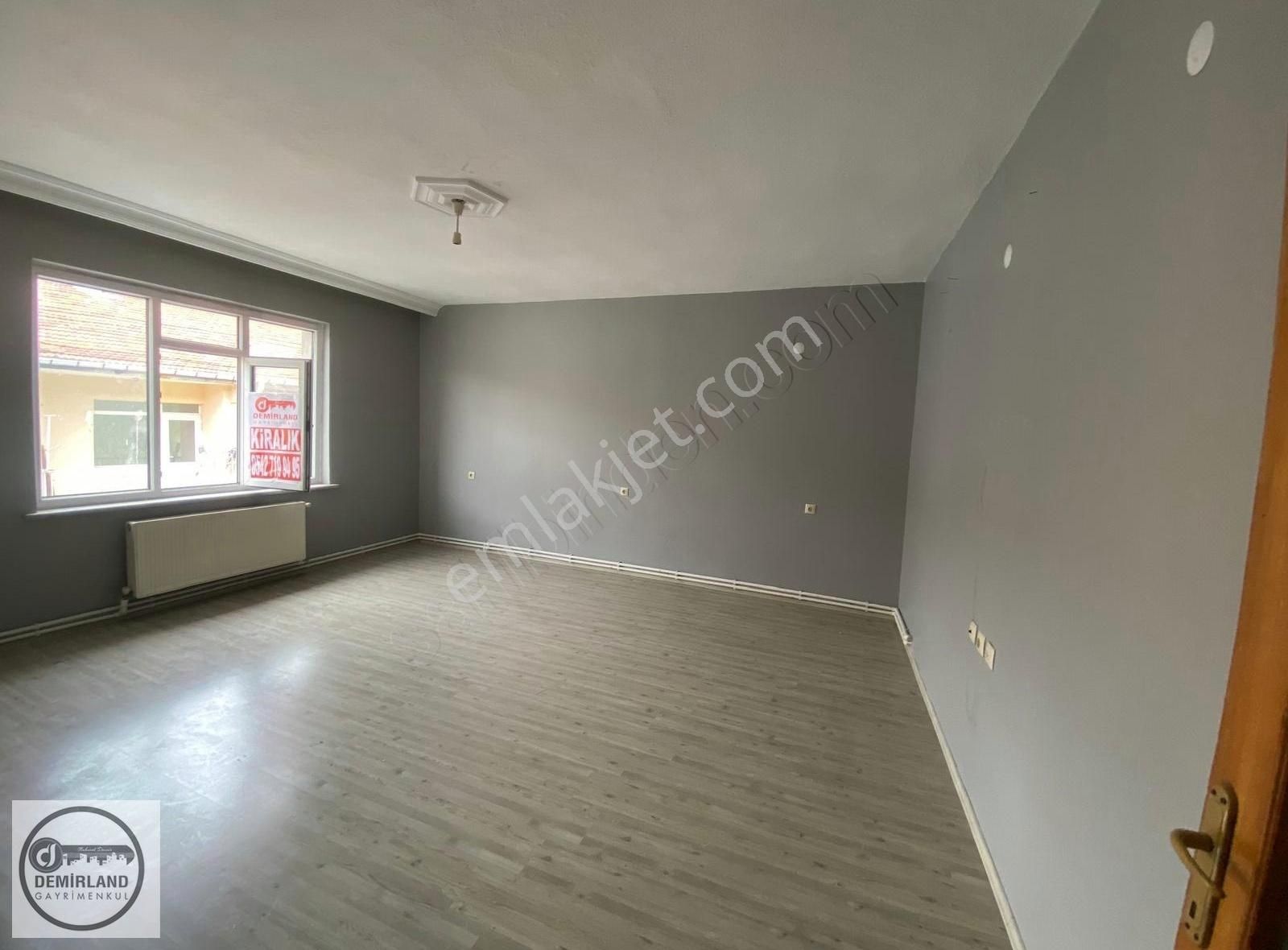 Demirland'dan Kiralık Meydan Mahalesinde 3+1 Bakımlı Daire
