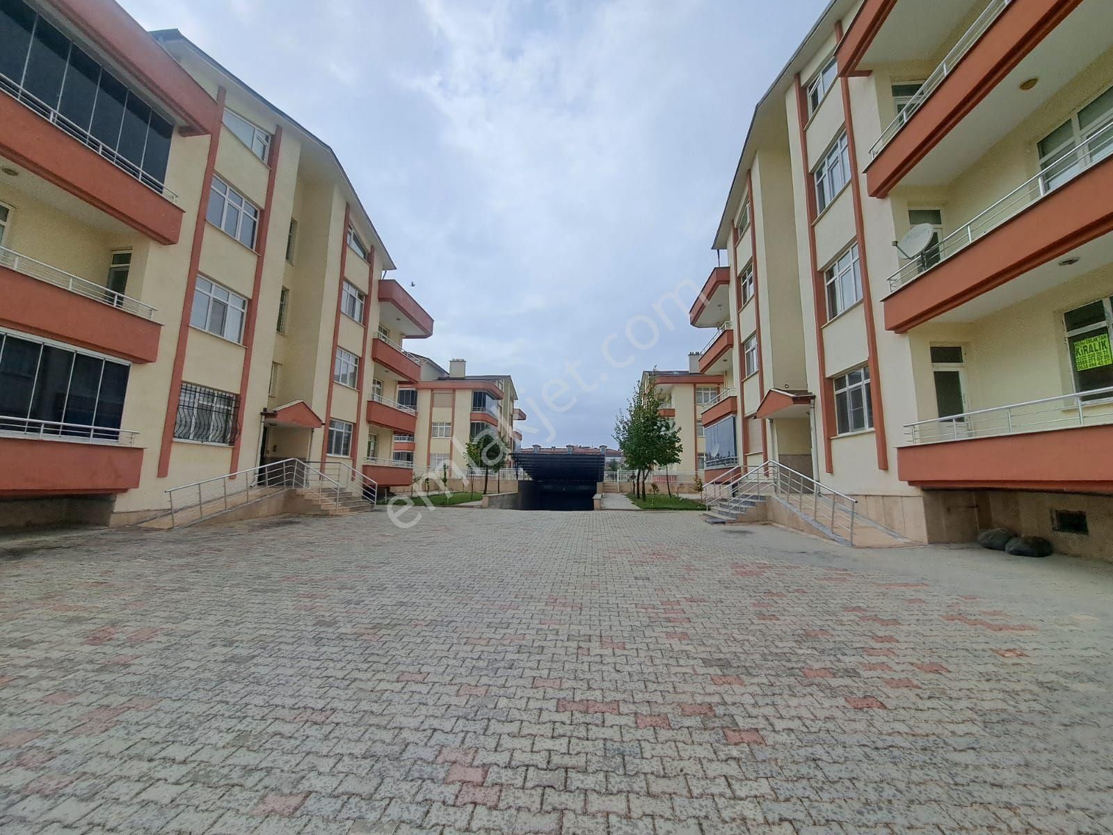 Bozdağ Gayrimenkul'den Kosova Mahallesi Satılık Dubleks Daire