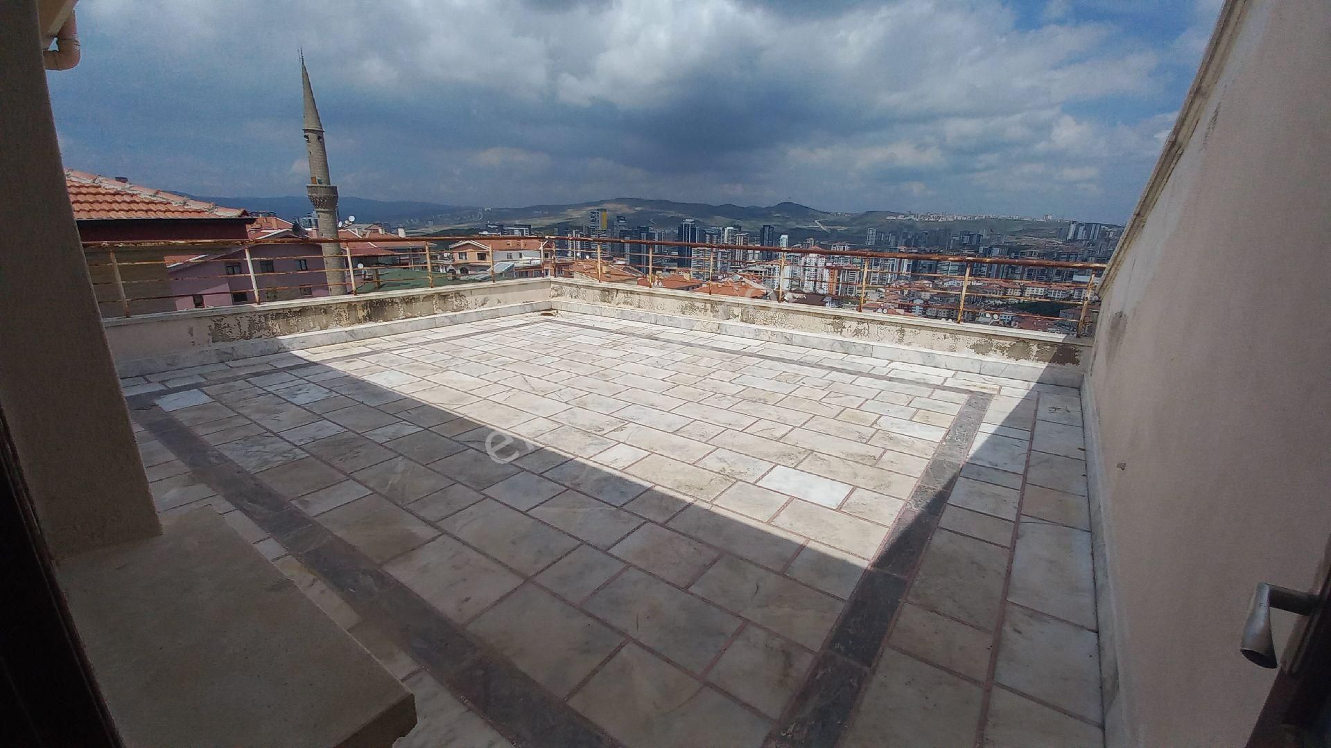 Esertepe Yayla Da 4+1 3 Ncu Kat Asansor Lu