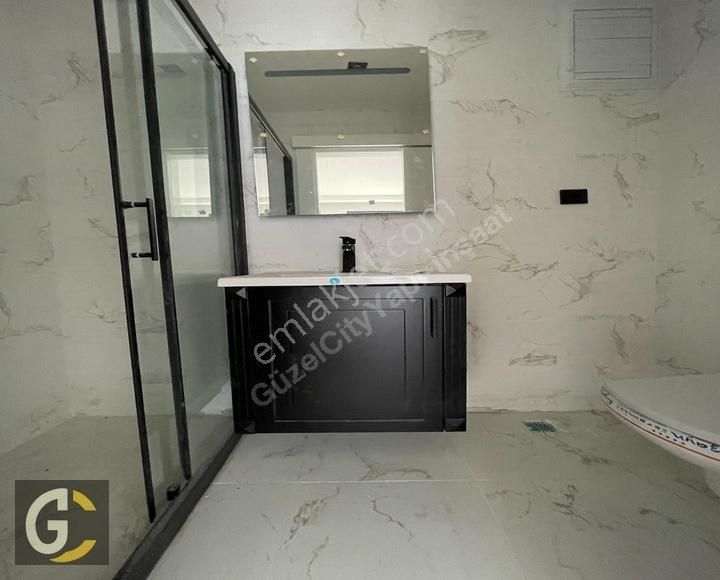 Güzelcityden Full Konsept Site İçerisinde Önü Açık 2+1 Daire
