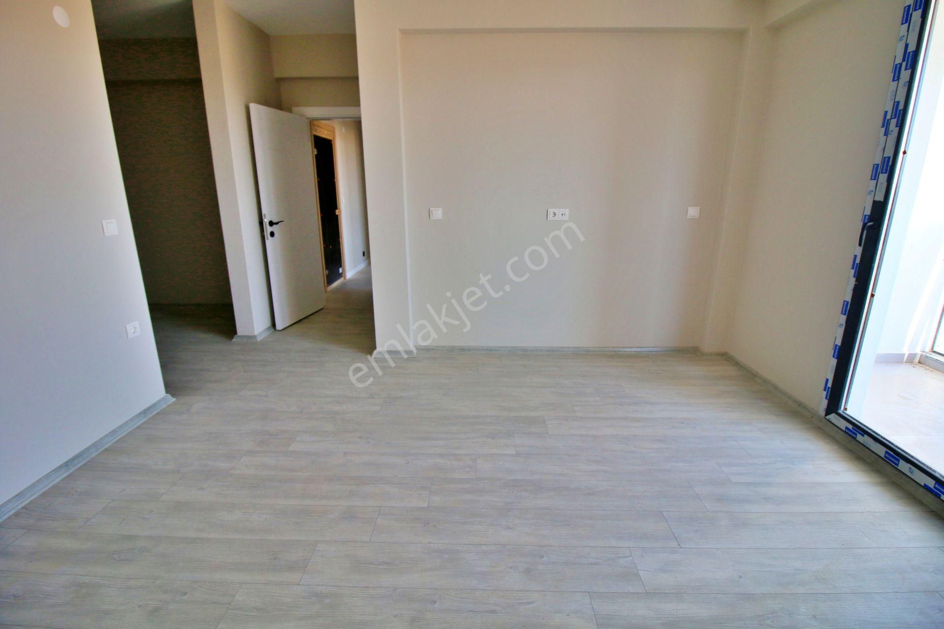 Kuyucak'da Ven 9 Ultra Lüks Daire Havuzlu Site İçerisinden 5+1 - Görsel 22