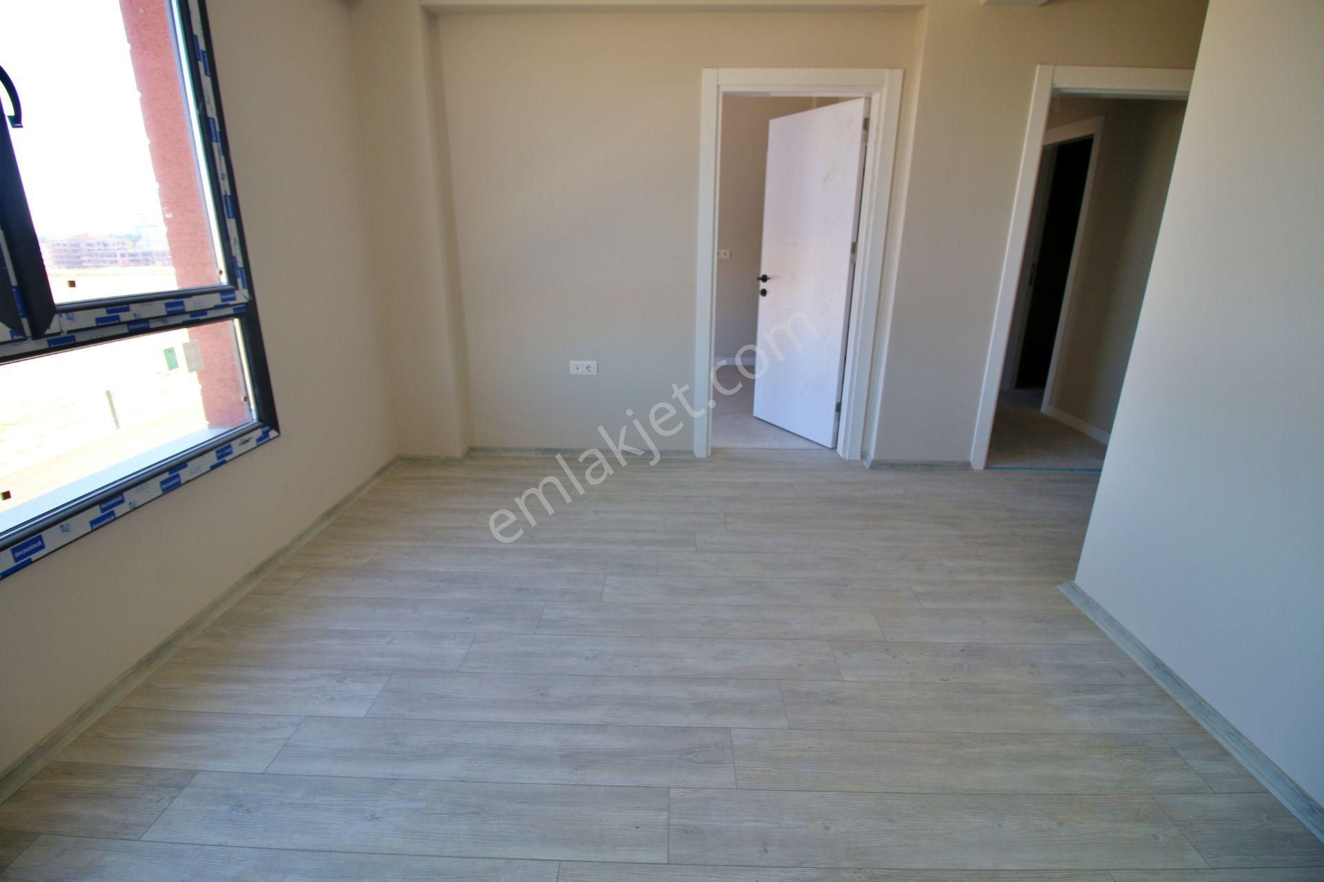 Kuyucak'da Ven 9 Ultra Lüks Daire Havuzlu Site İçerisinden 5+1 - Görsel 10