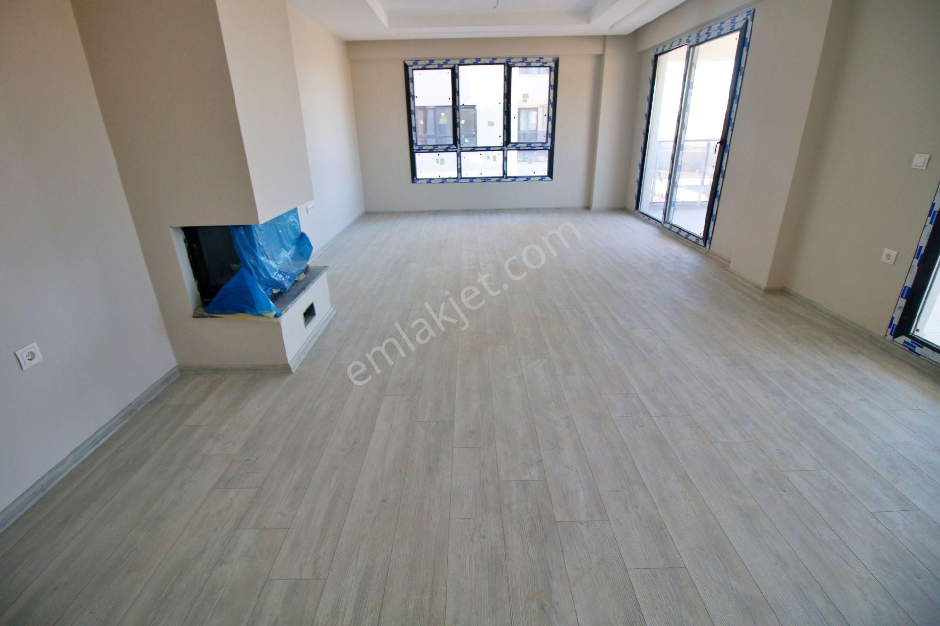 Kuyucak'da Ven 9 Ultra Lüks Daire Havuzlu Site İçerisinden 5+1 - Görsel 25