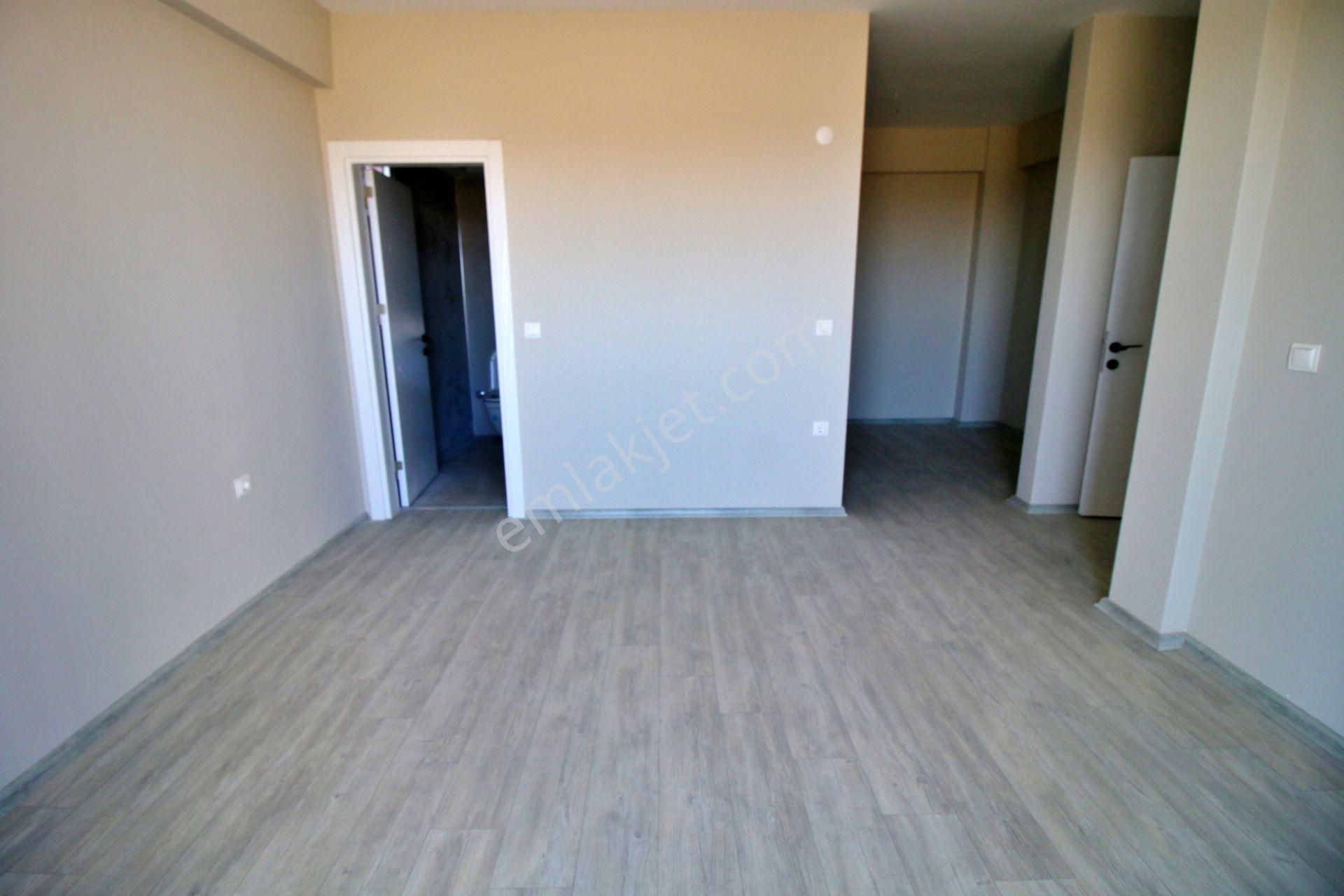 Kuyucak'da Ven 9 Ultra Lüks Daire Havuzlu Site İçerisinden 5+1 - Görsel 18