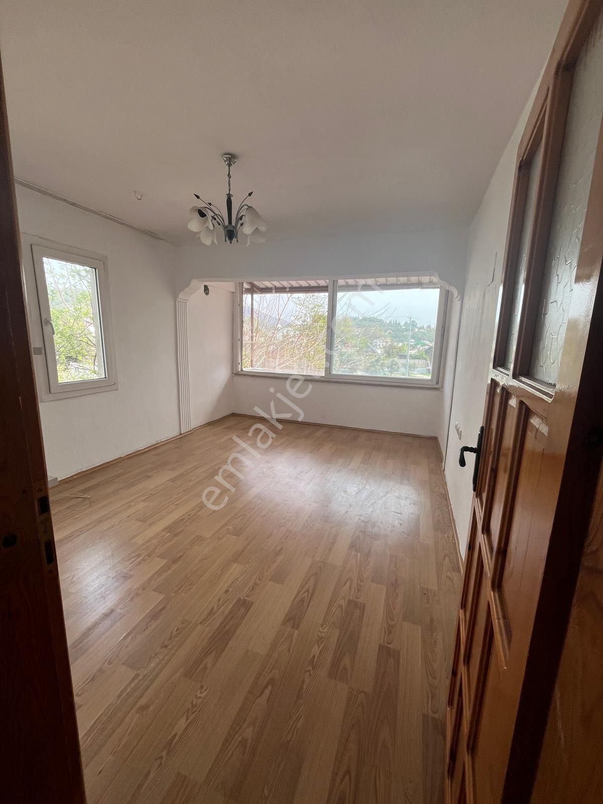 Çiftlikye Evcil Hayvan Müsadeli Kiralık 2+1 Daire