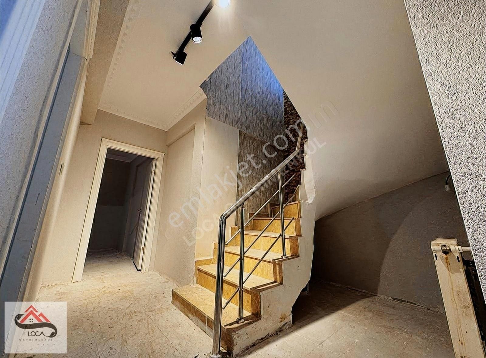 Ovacık'da Emsalsiz Çambaşı Caddesi Paraleli 4+1 Lüx Ters Dublex - Görsel 33