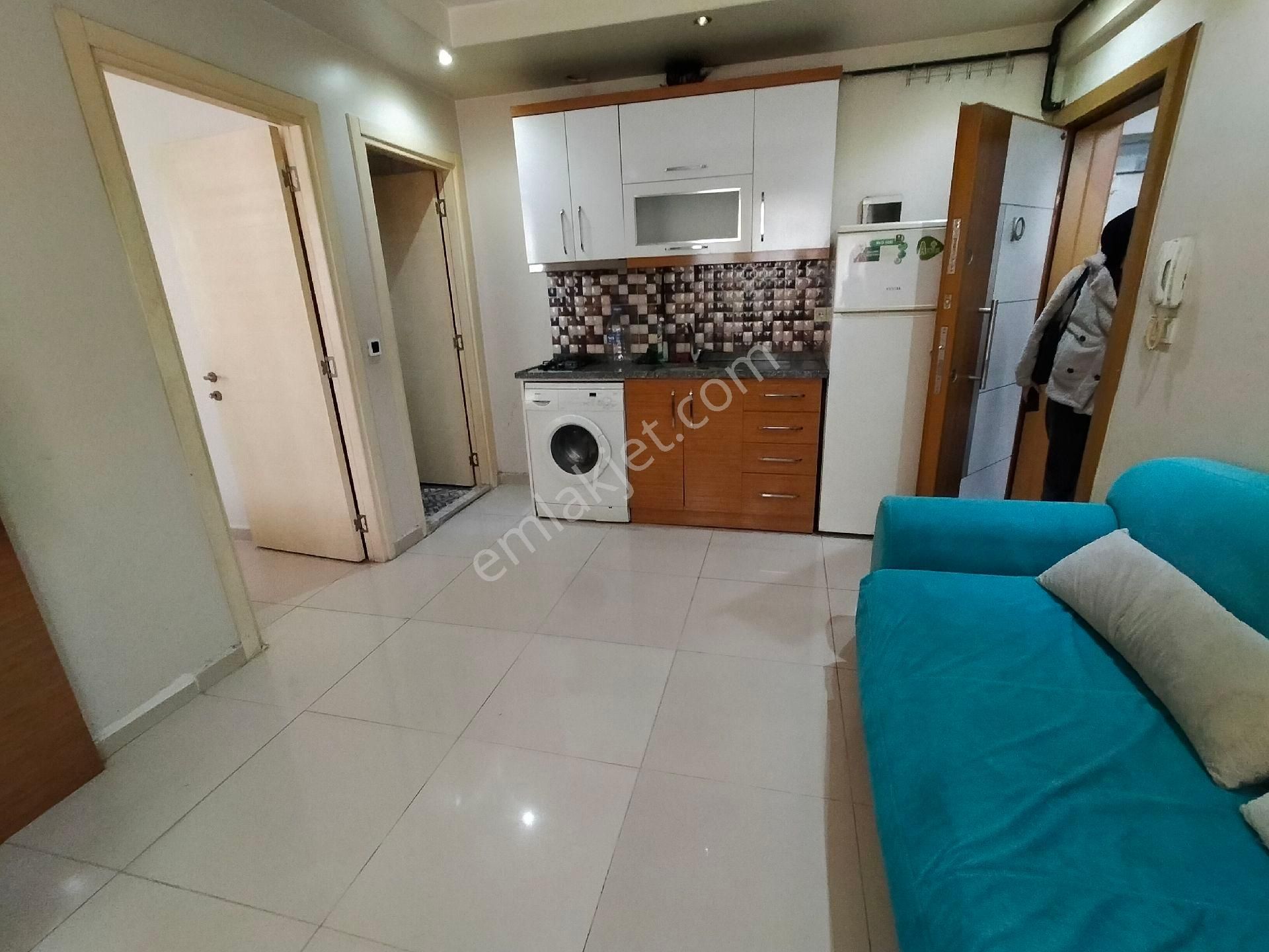 Aile Apartında Çınarda 50m2 1+1 Klimalı Ful Eşyalı Kiralık Daire