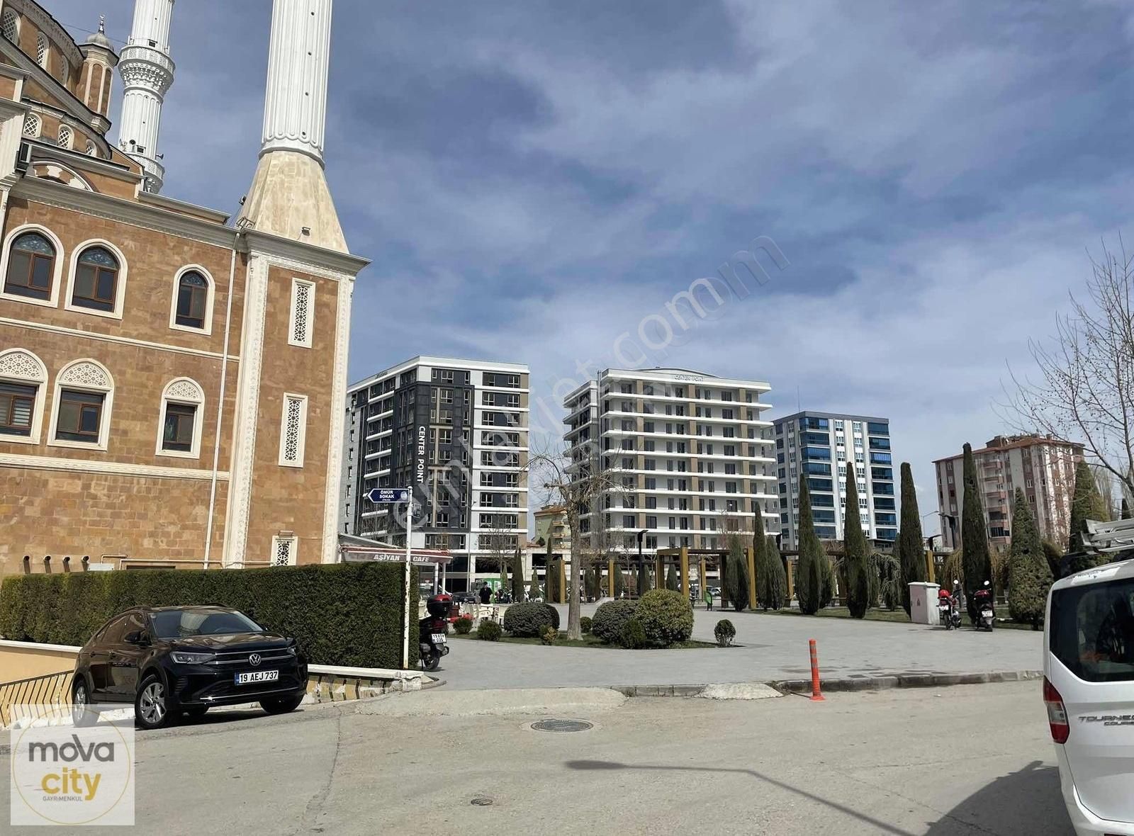 Belediye Binası Yanı Center Point İş Mrk 126 M2 Satılık Homeofis