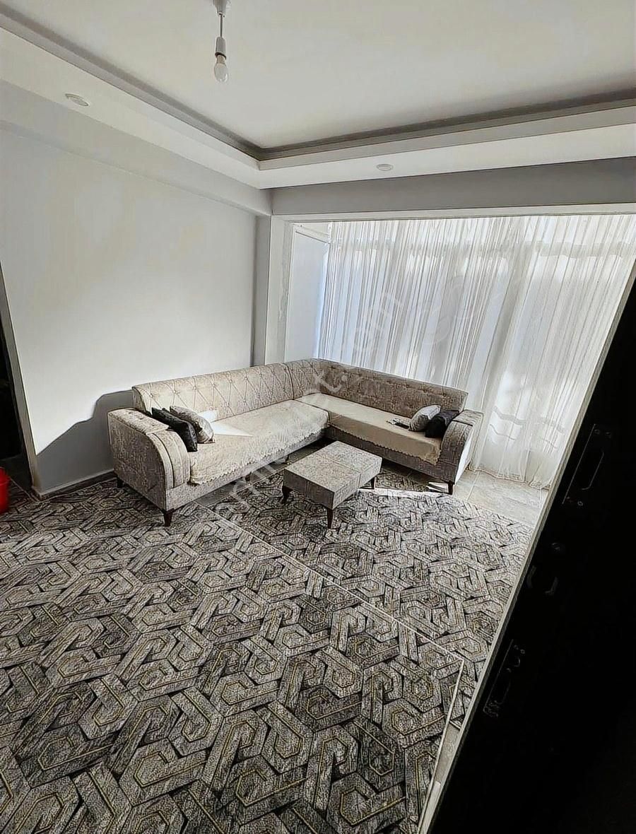 Ziya Oran Gayrimenkulden Kiralık Eşyalı 1+1