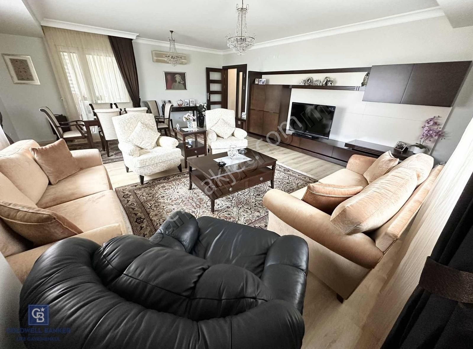 Bayraklı Manavkuyu'da Ege Üni.ne Yakın Geniş, 3+1 Kiralık Daire