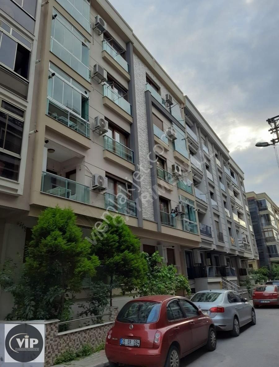 Vip Gm'den Merkezi Konum Kapalı Mutfaklı 2+1 Satılık Daire
