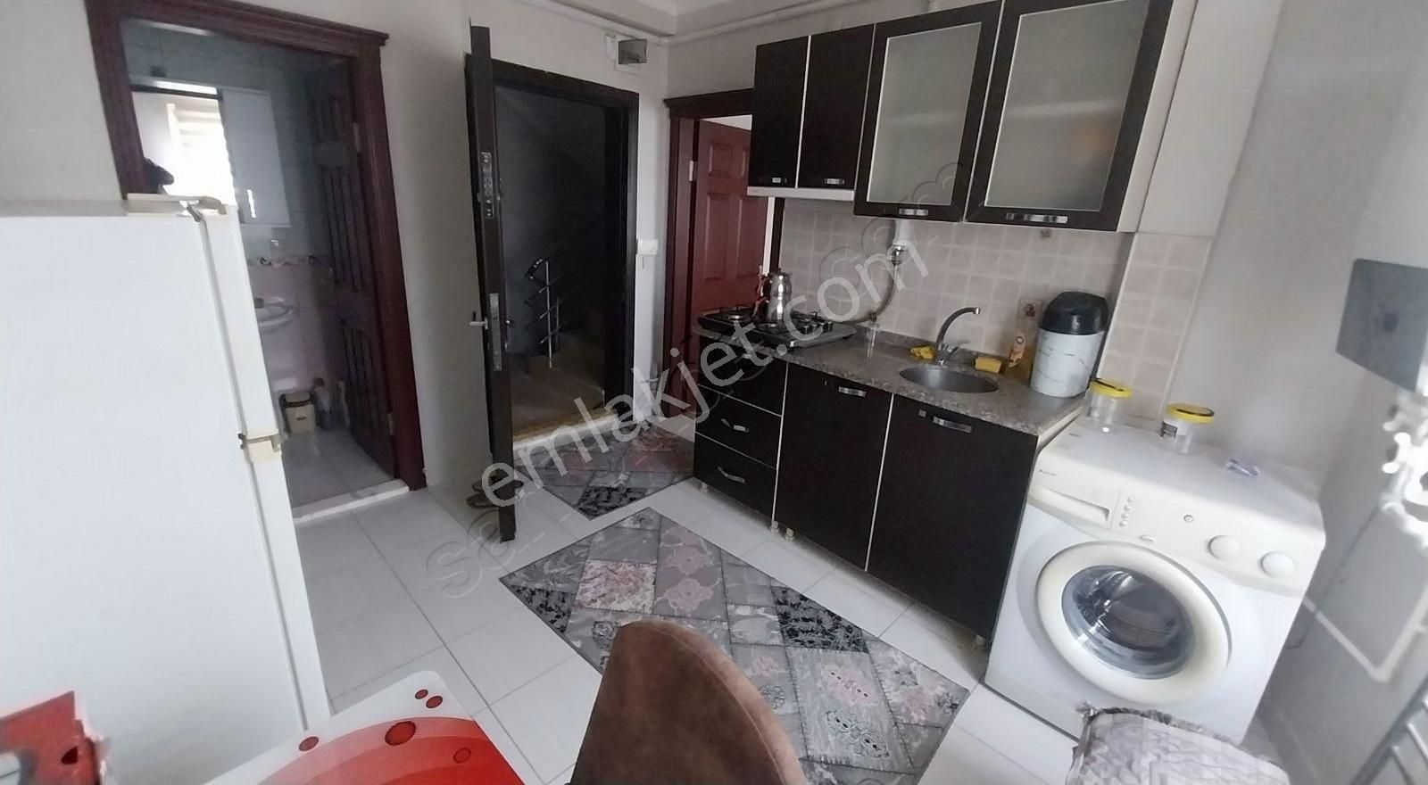 Üniversite Mahallesinde Ktü Ve Tıp Fakültesine Yakın 2+0 Daire
