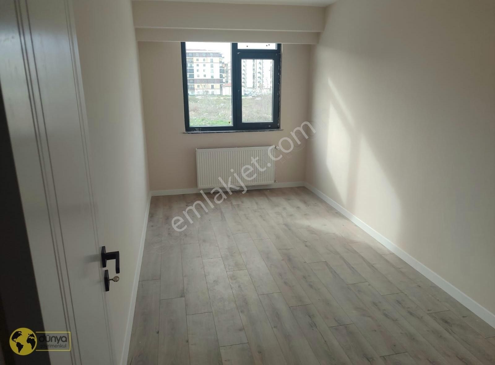 Dünya Gayrimenkulden Kapalı Otoparklı Sıfır Kiralık Daire