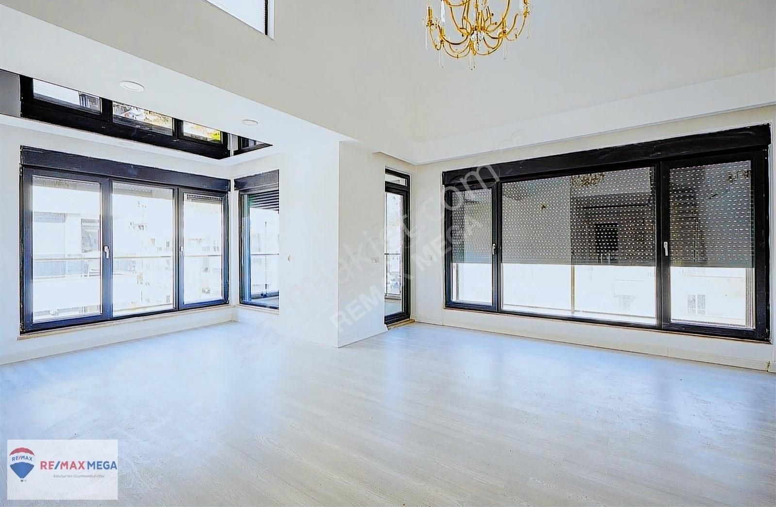 Sarısu'da Satılık 3+1 Loft Daire