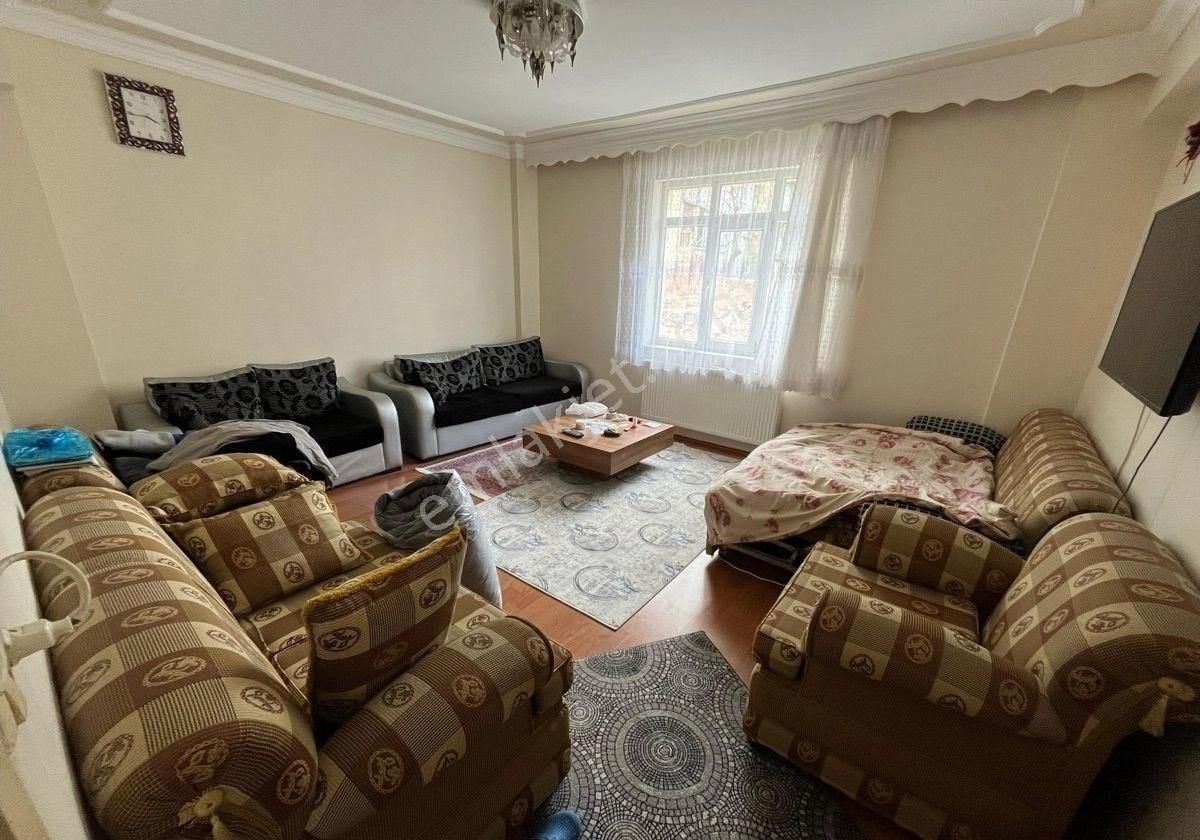 Acil Satılık Emek Mah. Dilektepe Parkı Yakını 2+1 100m2 Daire