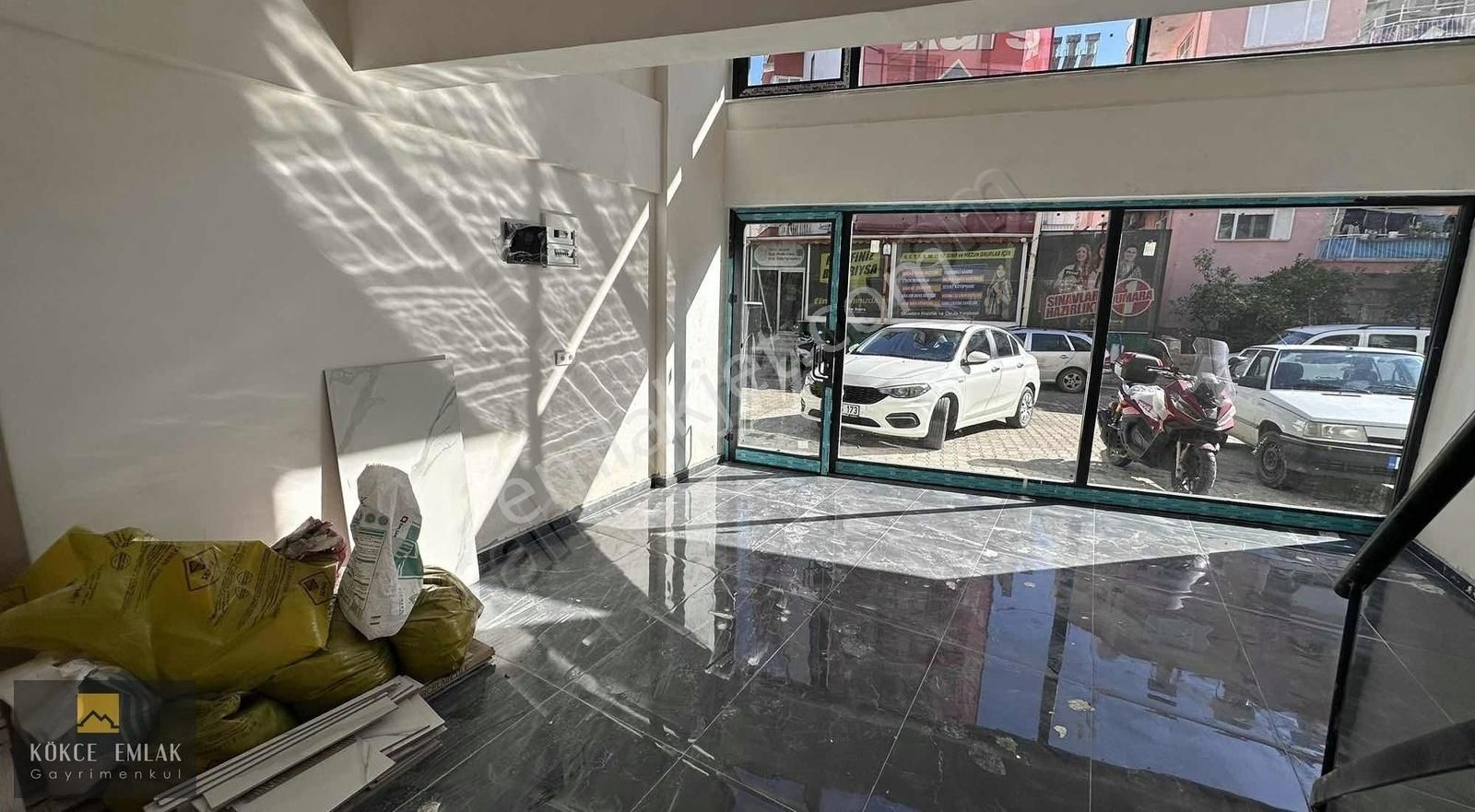 Finike Merkez De Satılık Sıfır Dükkan