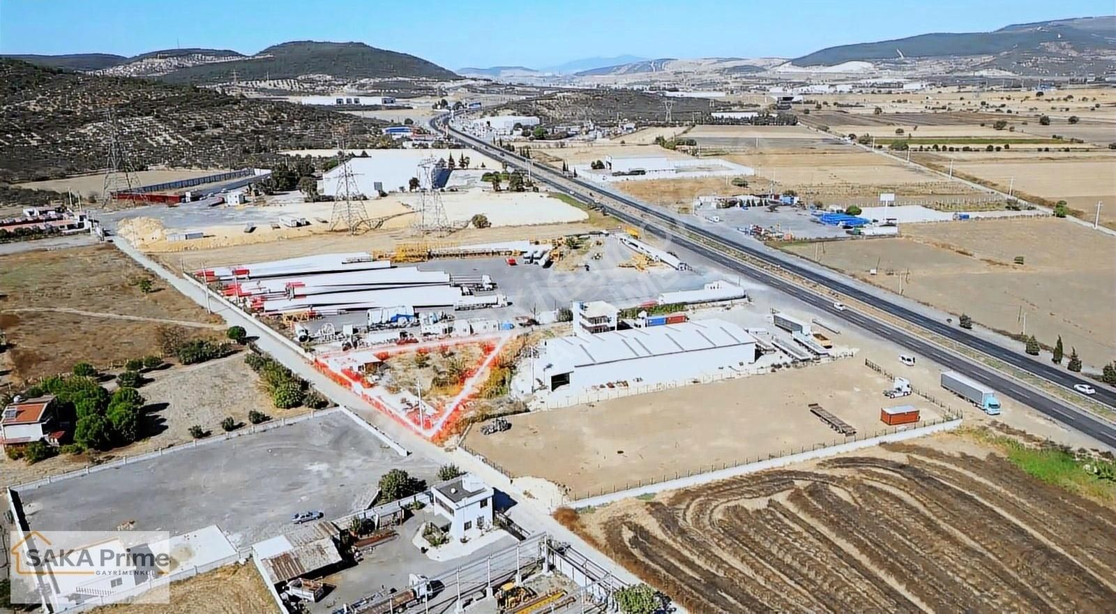 Aliağa Helvacı'da Satılık Ticari İmarlı Arsa ;
