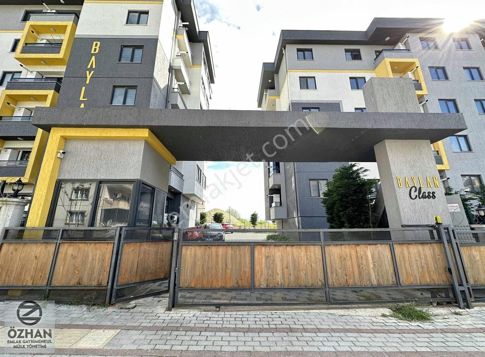 Özhan Emlaktan Baylan Class'da Manzaralı,arakat,2+1 Daire