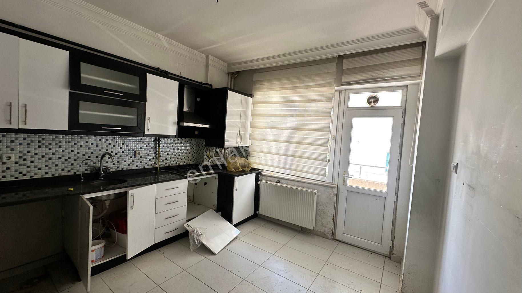 Beymahall Gyo Çağdaş'ta Merkezi Konumda Emsallerinden Uygun 3+1 Fırsat Daire