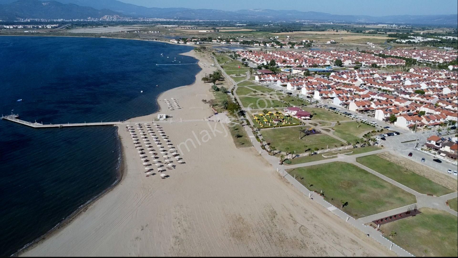 Rw Nefes' Ten Havuzlu, Denize Sıfır Sitede; Bakımlı, 3+1 Villa