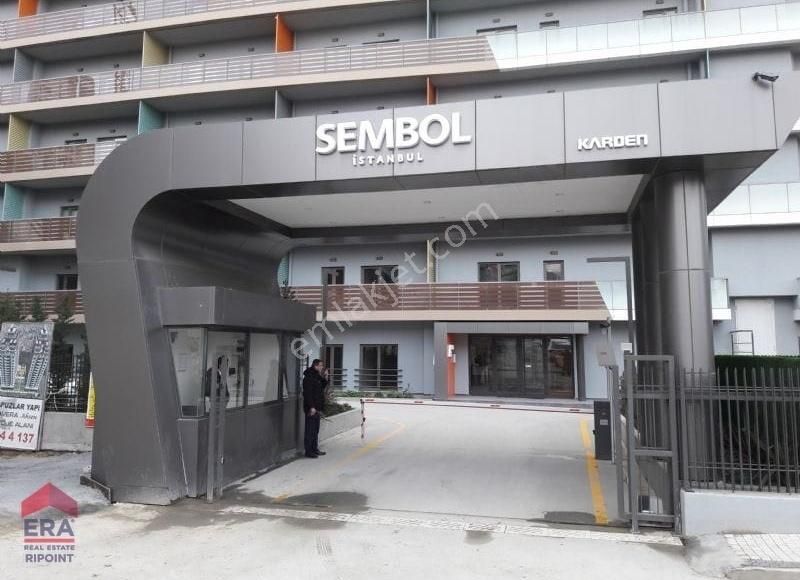 Sembol İstanbul Güvenlikli Havuzlu Sitede 2+1 Havuz Cephe