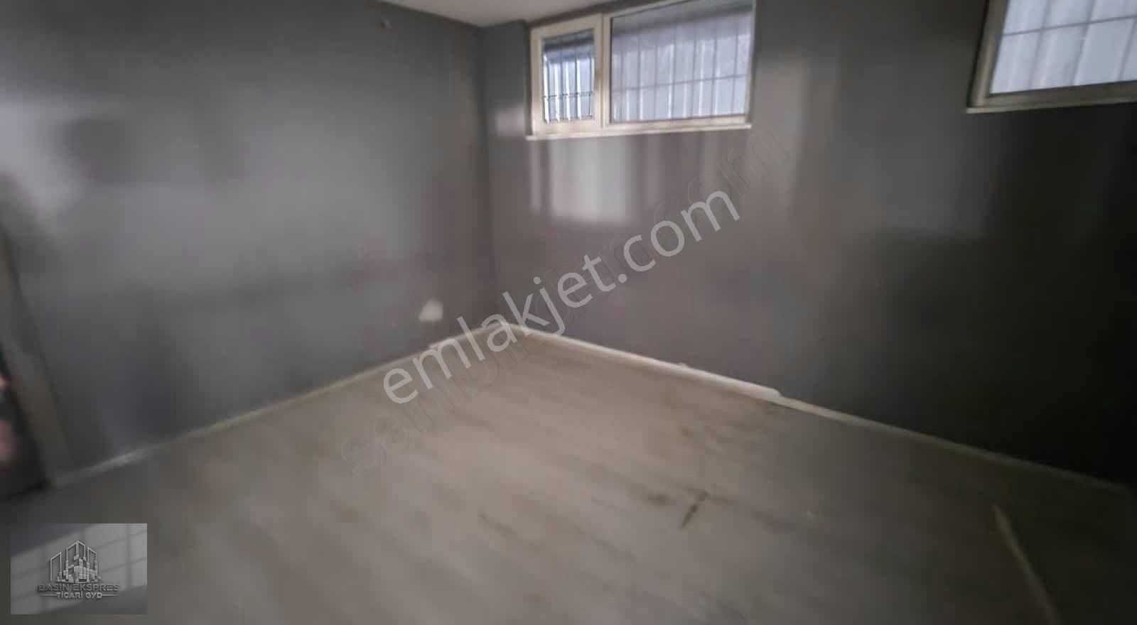 Sulyapıdan Giriş 1100 M2 Depolama Ve İmalata Uygun - Görsel 3