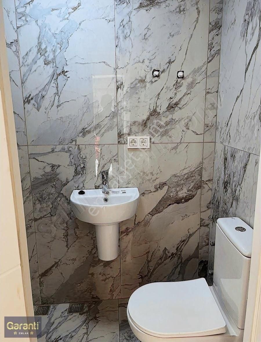 Balçova Fevzi Çakmak Mah.1+0 Sıfır İçiyapılı Dukkan