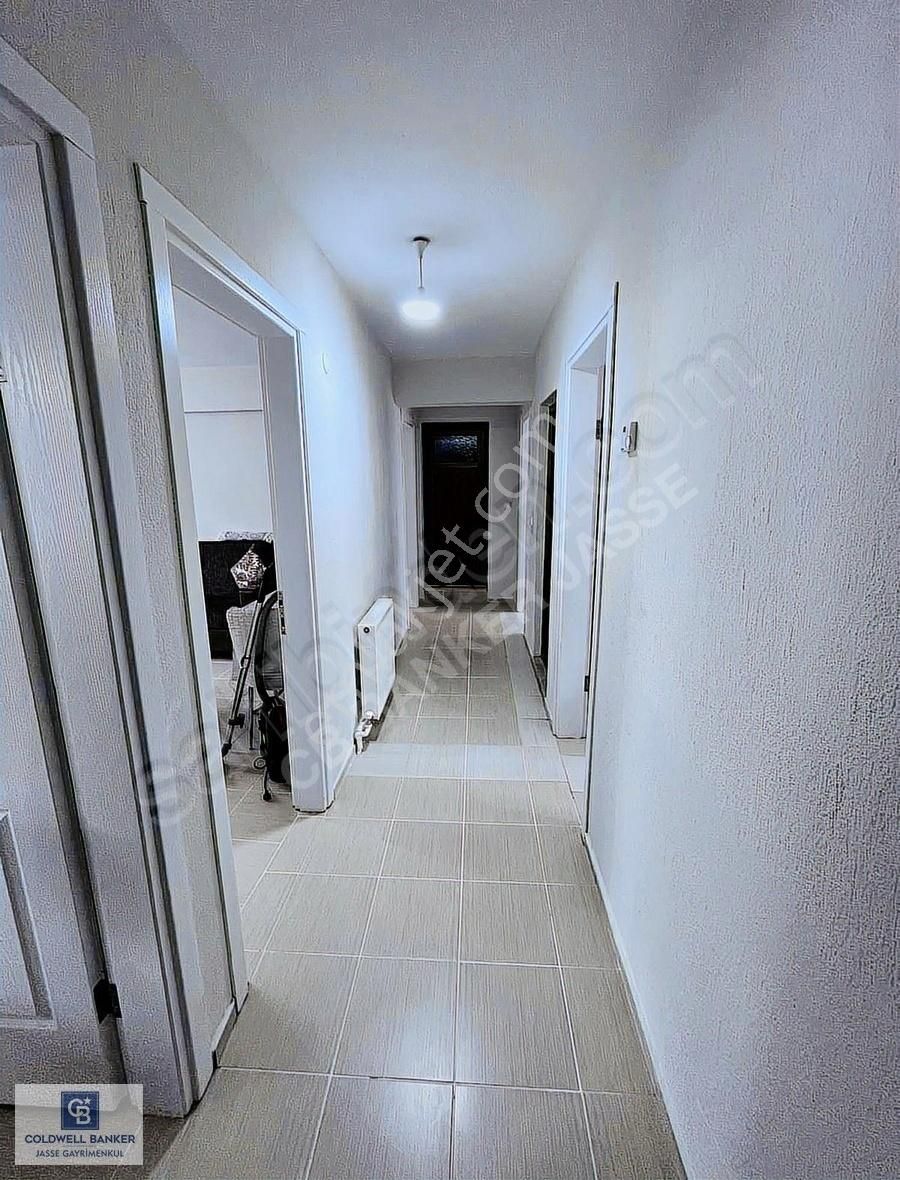 Menemen Asarlık'ta Kiralık 3+1 Arakat Daire