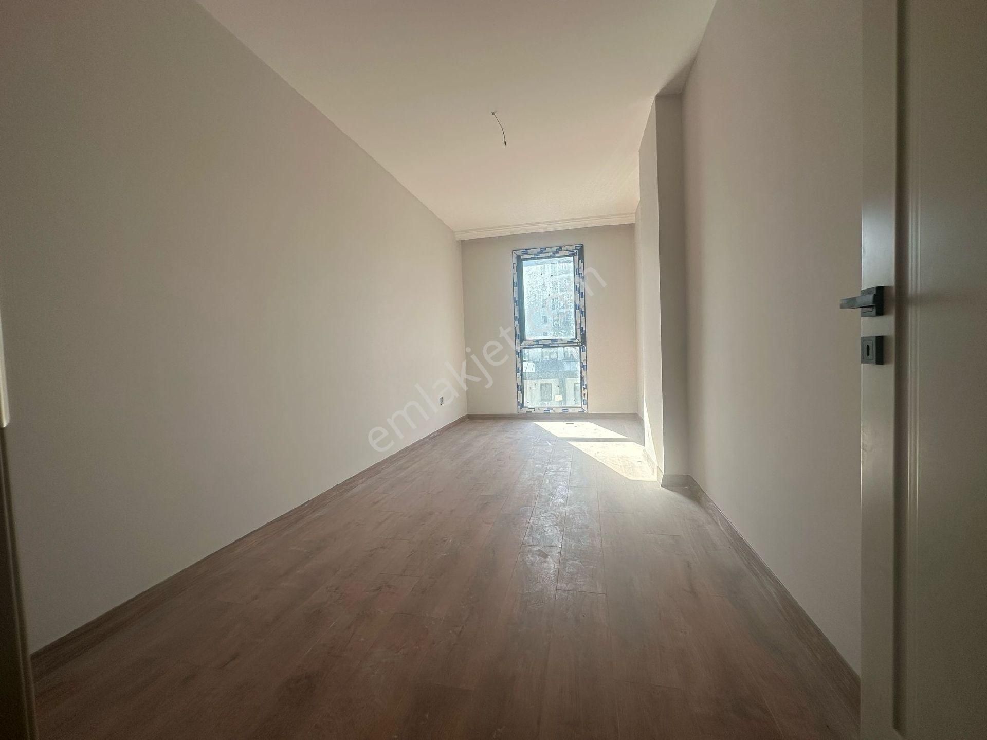 Çengelköyde Butik Site İçinde 3+1 /130 M2 Geniş Arakat Daire - Görsel 25