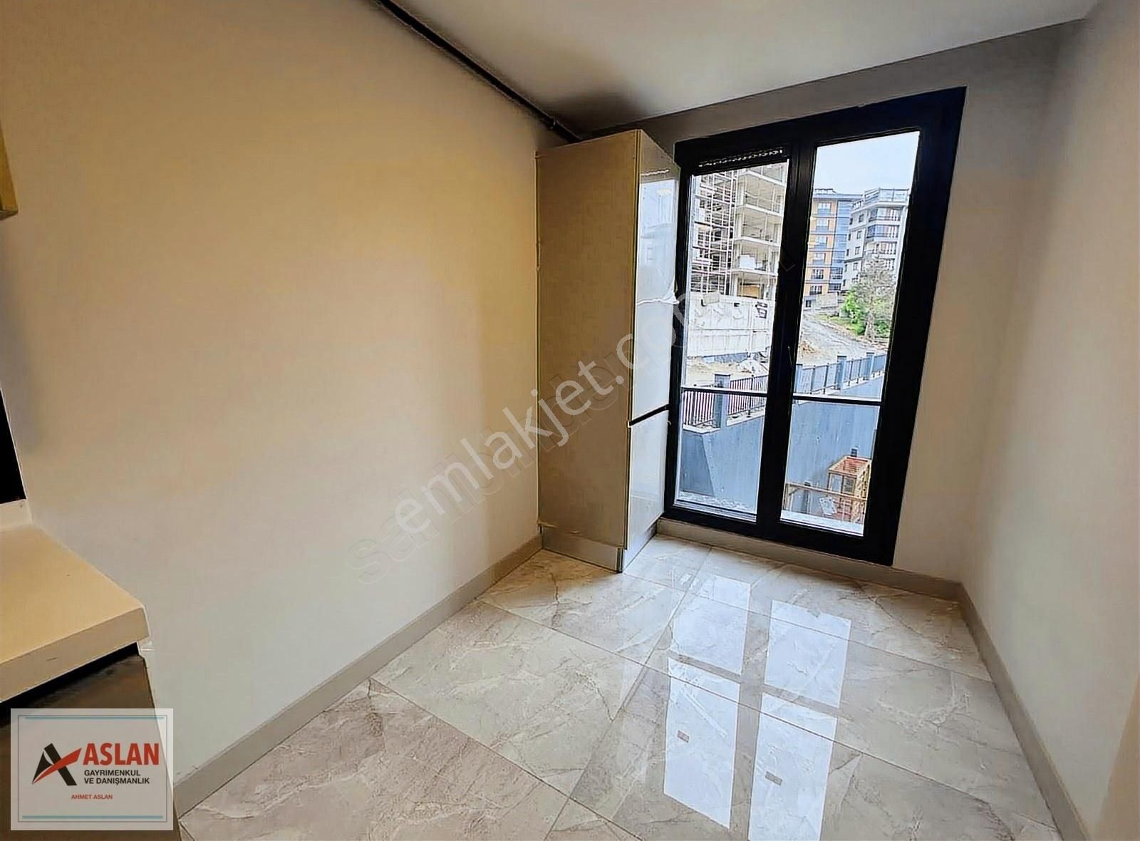 Çengelköyde Butik Site İçinde 3+1 /130 M2 Geniş Arakat Daire - Görsel 9