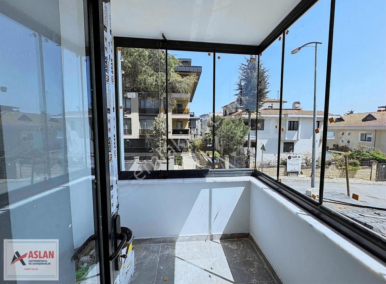 Çengelköyde 3 Bloklu Site İçinde 4+1 Arakat Daire 150 M2 - Görsel 15