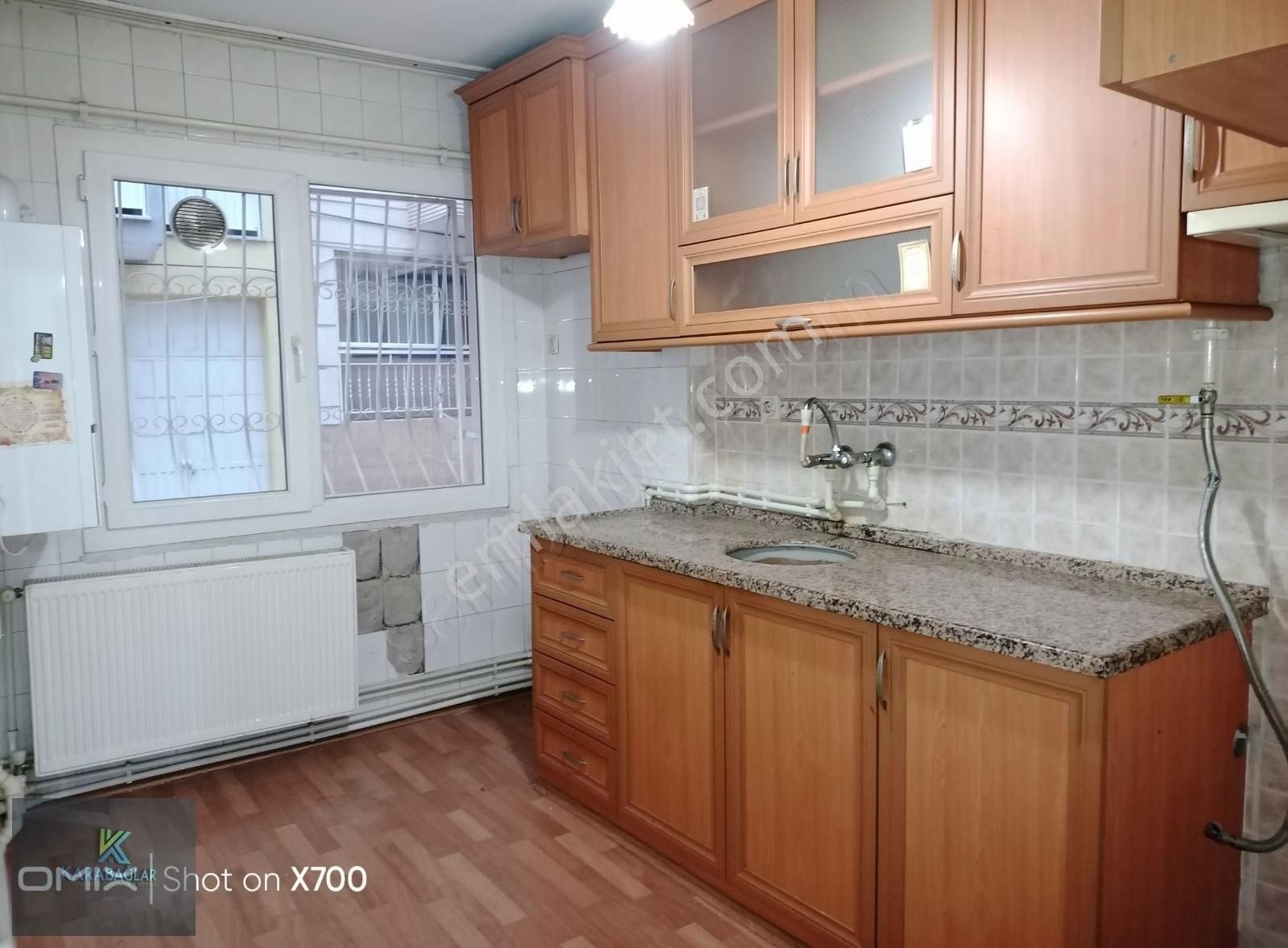 Üzümcü Okulu Yakını 2+1 Doğalgazlı Kapalı Mutfaklı Satılık Daire