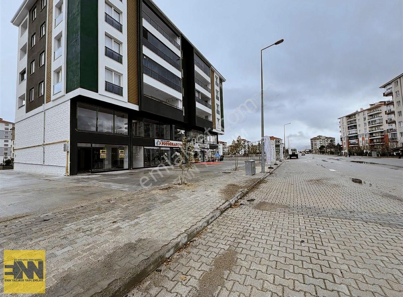 Isparta Çünür Pazar Yeri Ve Hz.ali Camii Yakını Kiralık Dükkan