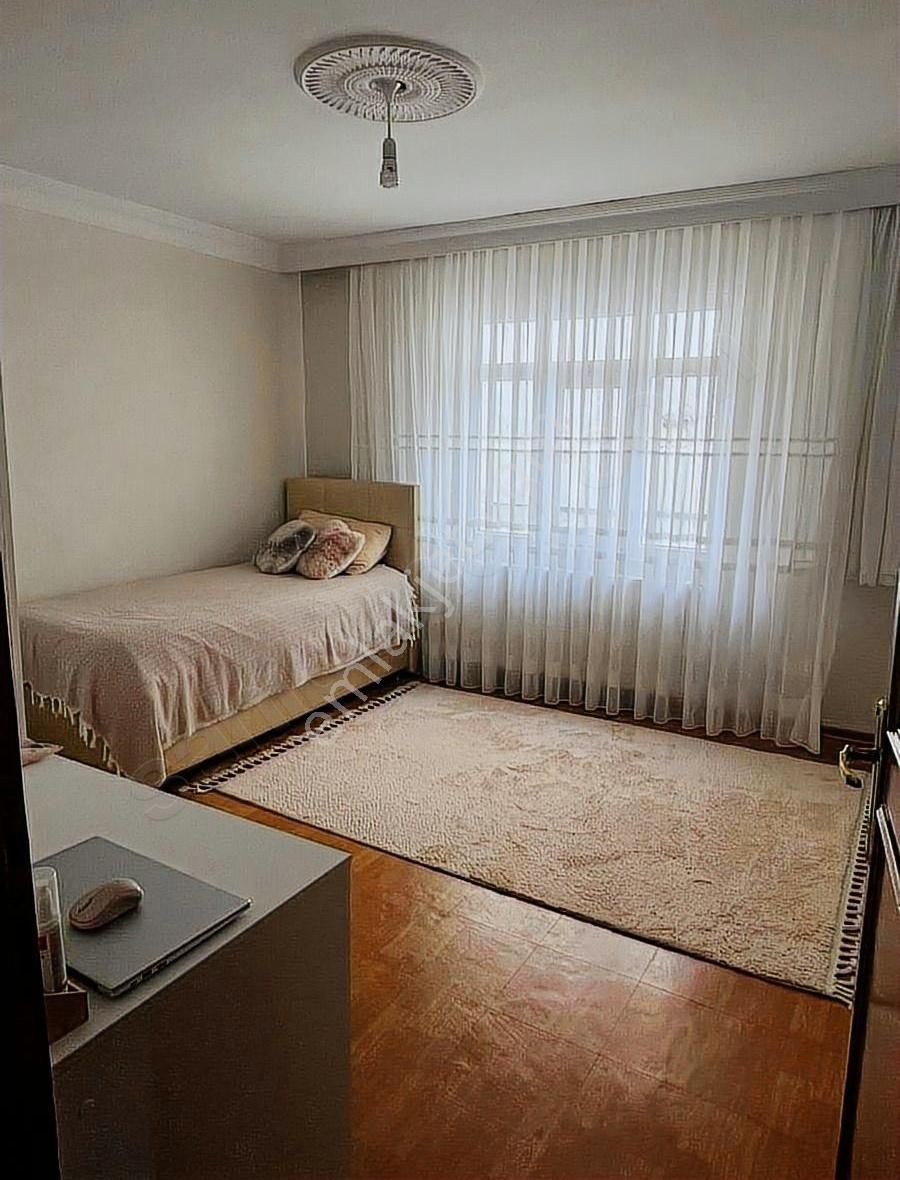 Araz Gayrimenkul' Den 75.yıl Mahallesinde Satılık Teras Kat 2+1 - Görsel 15