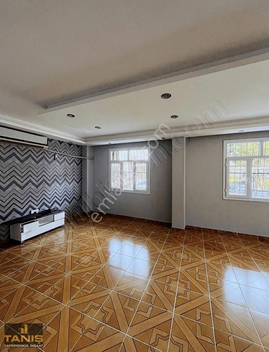 Adana Yüreğır Yenidoğan Mah 2+1 Kiralık Müstakil Ev Doğalgazlı