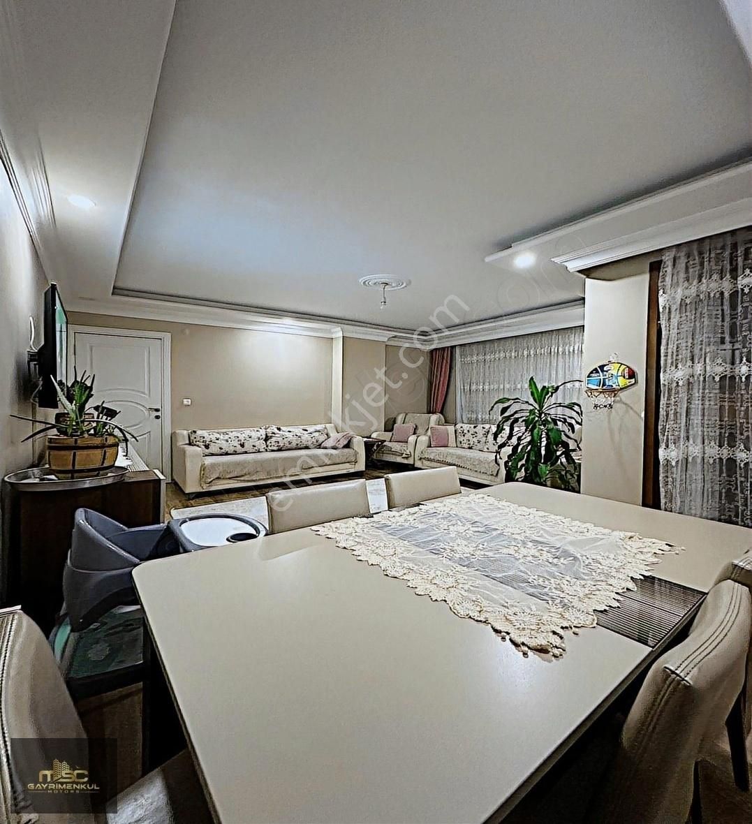 Msç'den Seyrantepe'de Metroya Yakın 2+1 Geniş Kullanışlı Daire!