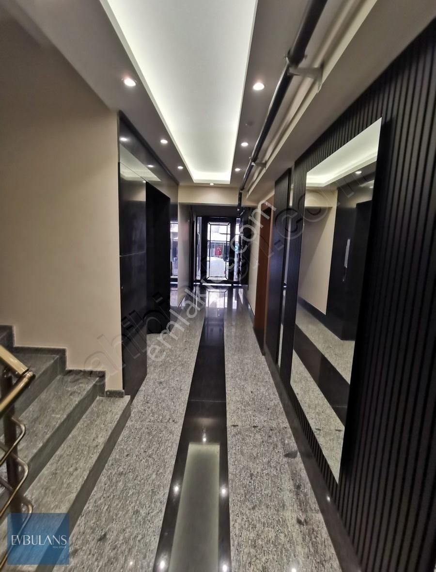 Bahriye Üçok Bulvarı Ve Anadolu Cad Yakını 3+1 Dubleks Daire