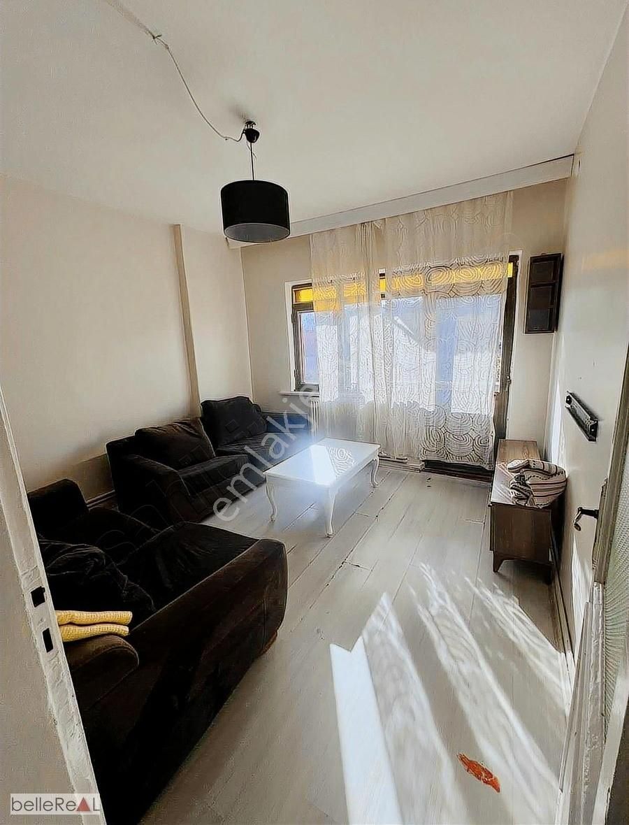 Balat Çarşıda Ferah Daire