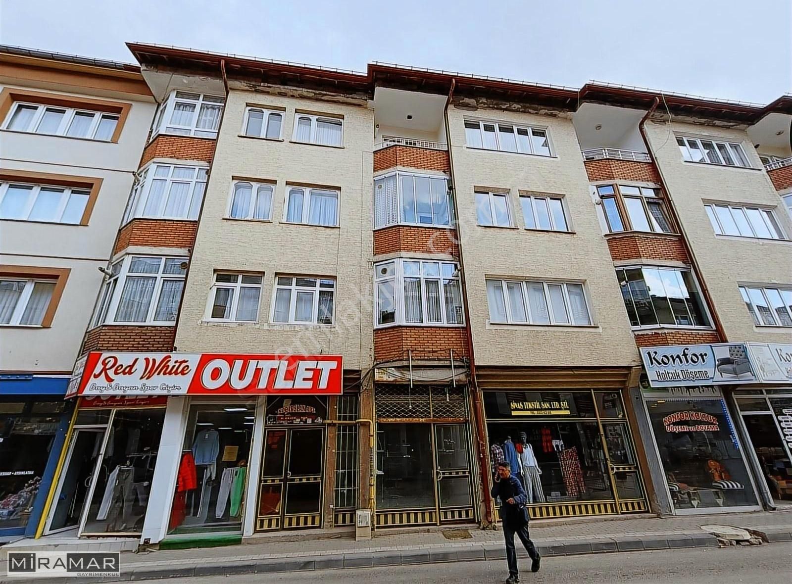 Miramar'dan Oğuzlar Parkında 3+1 Kiralık