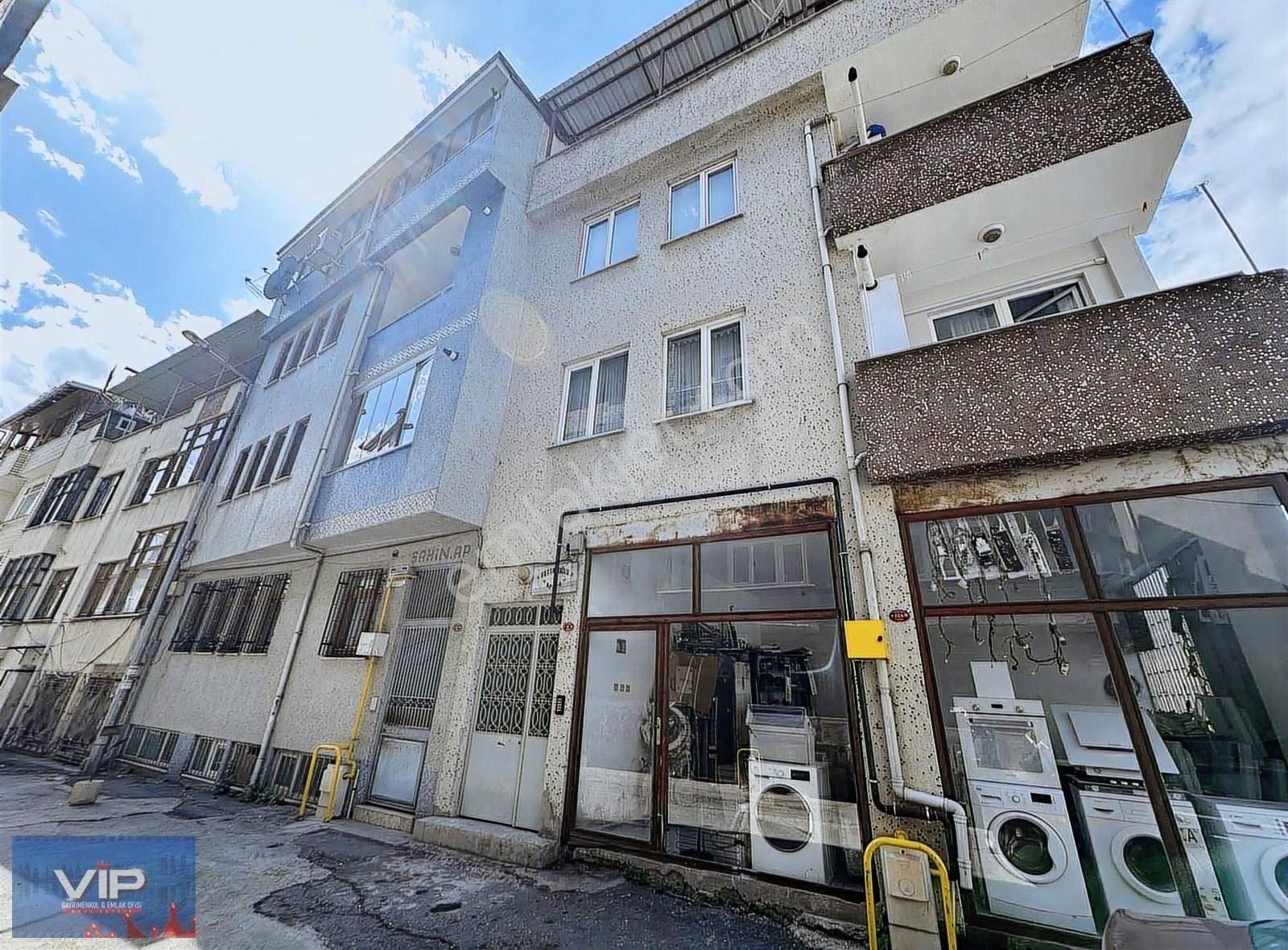 Vıp Real Estate Boztepe Mahallesinde Satılık 1+1 Daire