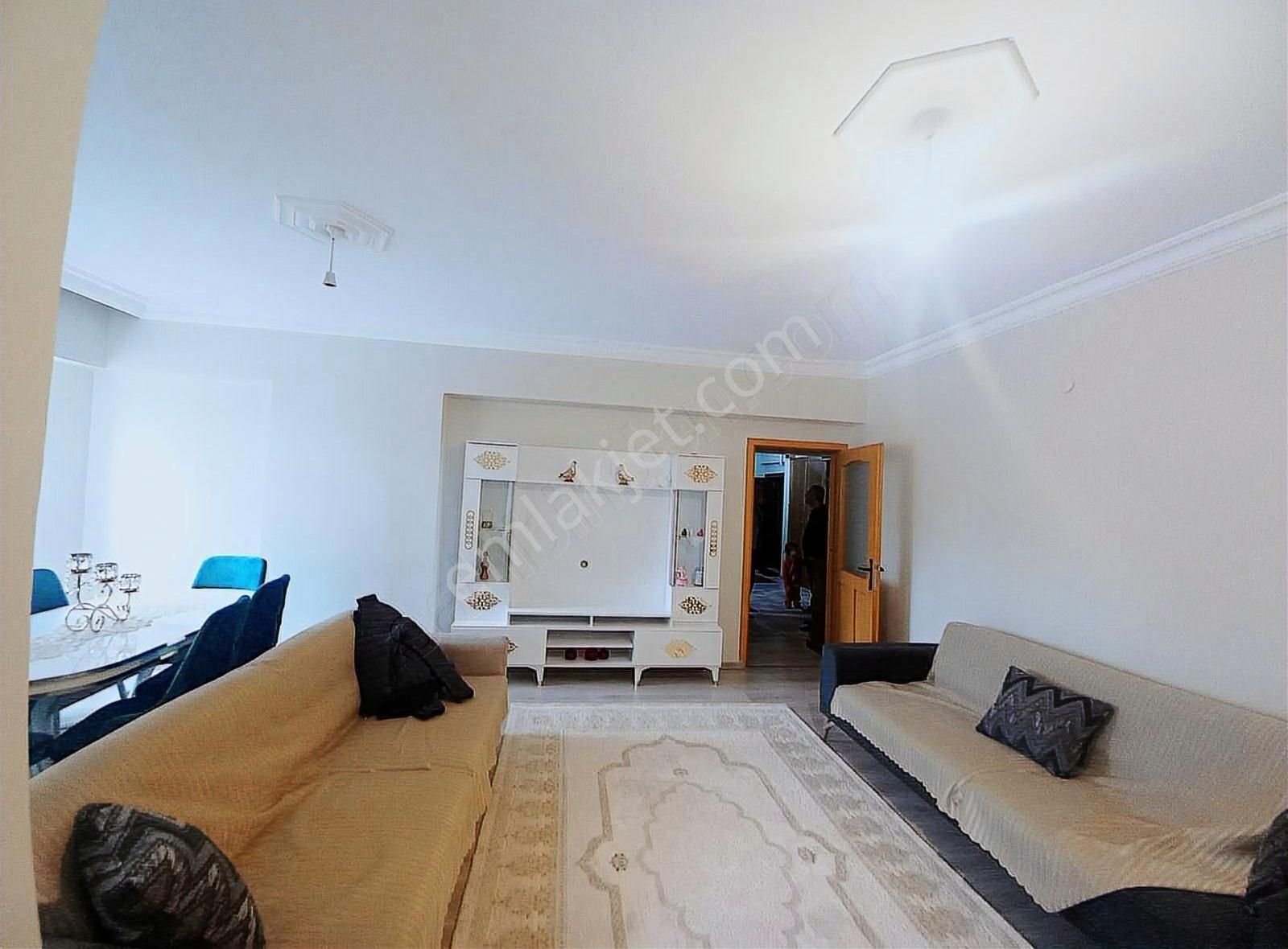 Safir Emlak'tan Diclekent Memorial Hastanesi Civarı 3+1 Kiralık
