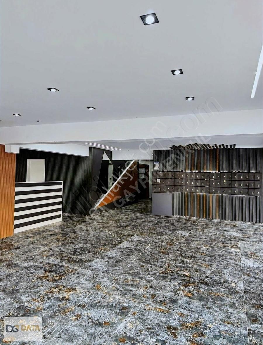 Data Gayrimenkul'den Konar Loft'da Kiralık 3+1 Daire