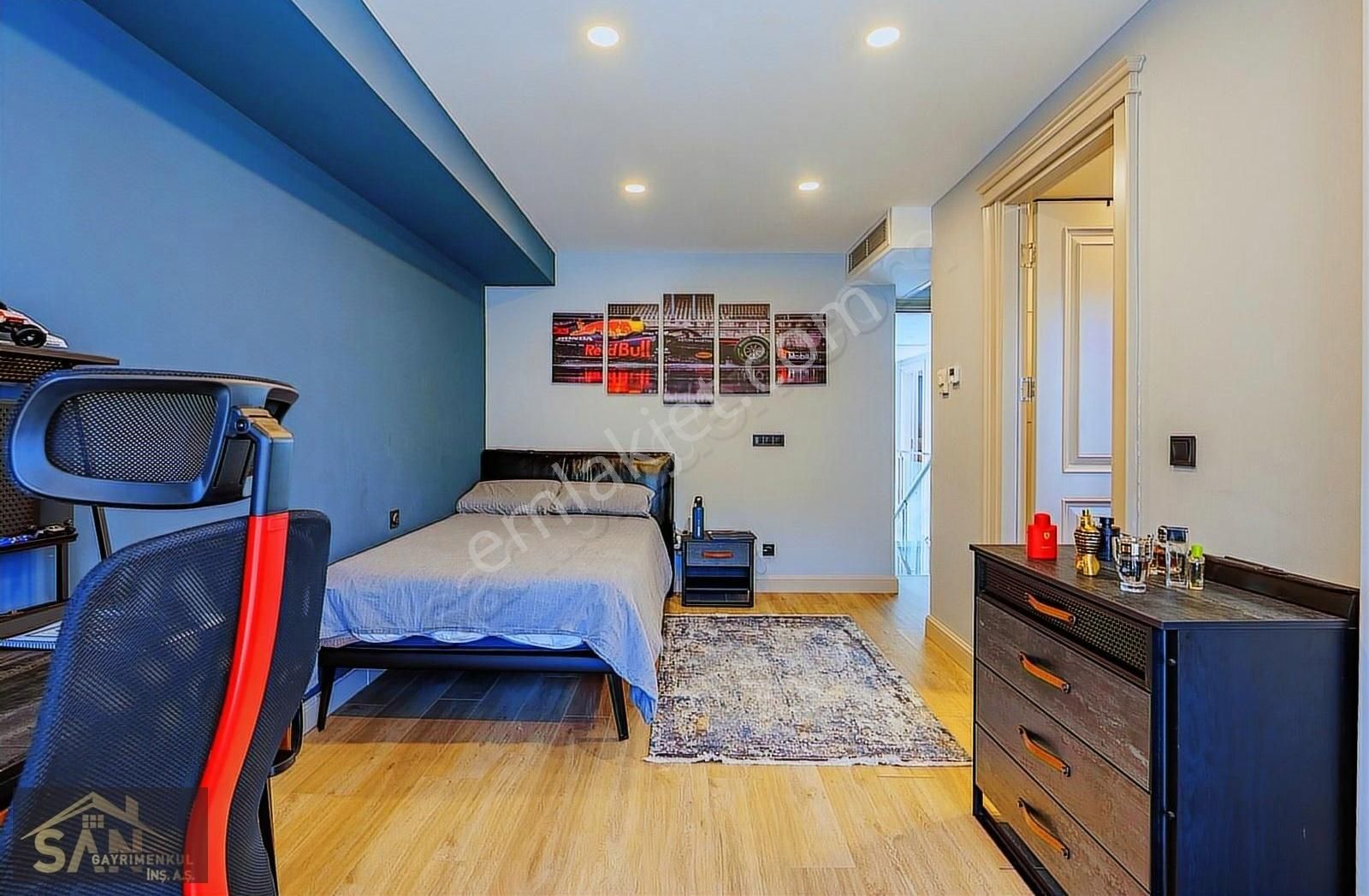 Sitenin En Güzel Manzaralı Ve Geniş Bahçeli Havuzlu Villası - Görsel 33