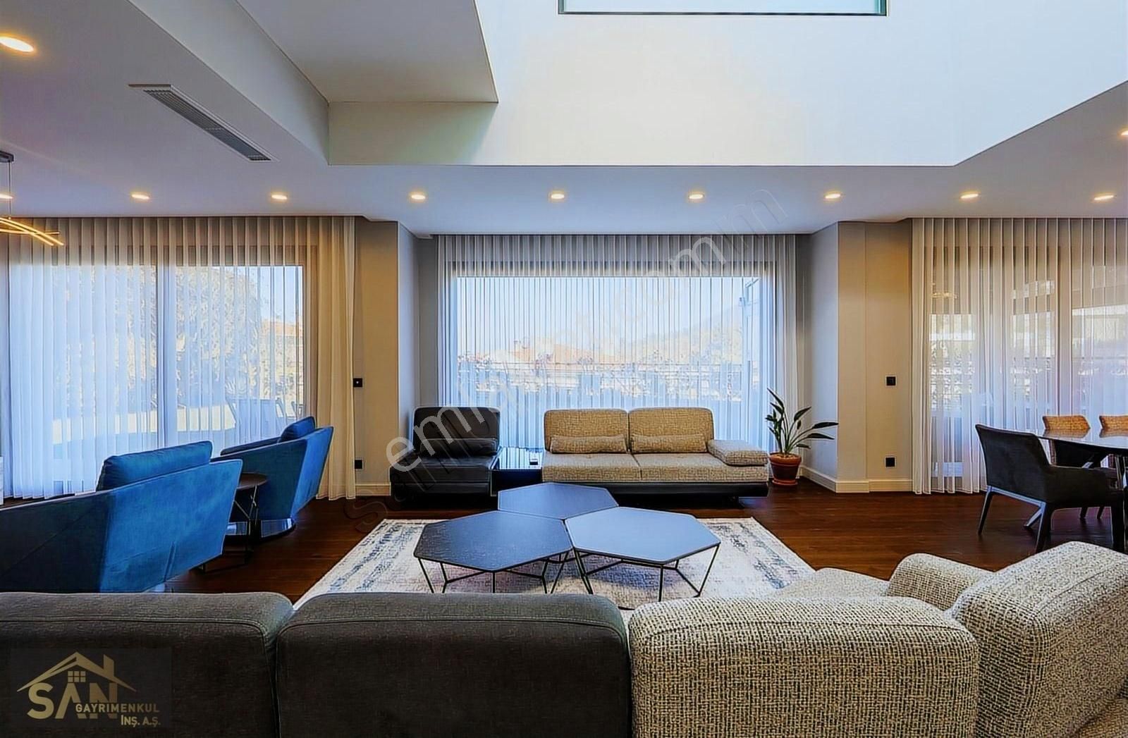 Sitenin En Güzel Manzaralı Ve Geniş Bahçeli Havuzlu Villası - Görsel 14