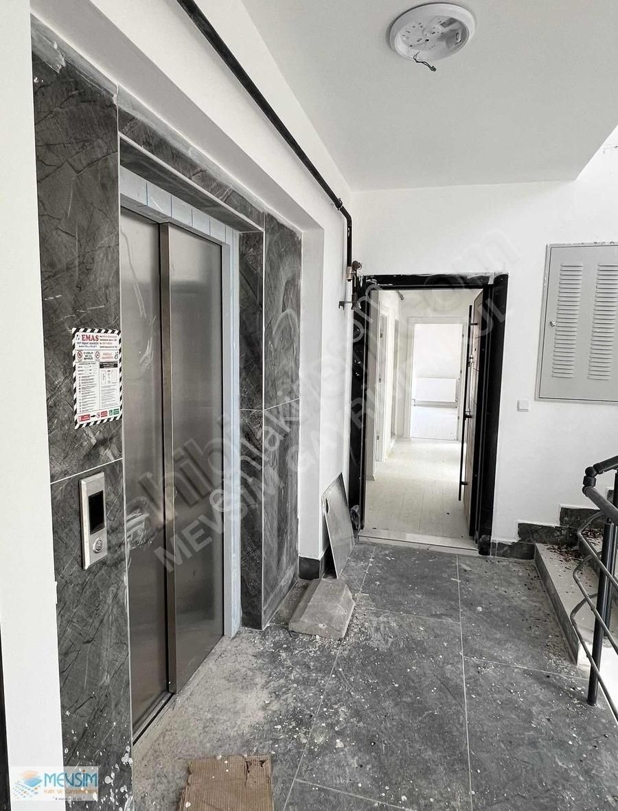 Sıfır Daire İpek Taksi Best Benzinlik Karşısı 3+1 Güney Doğu