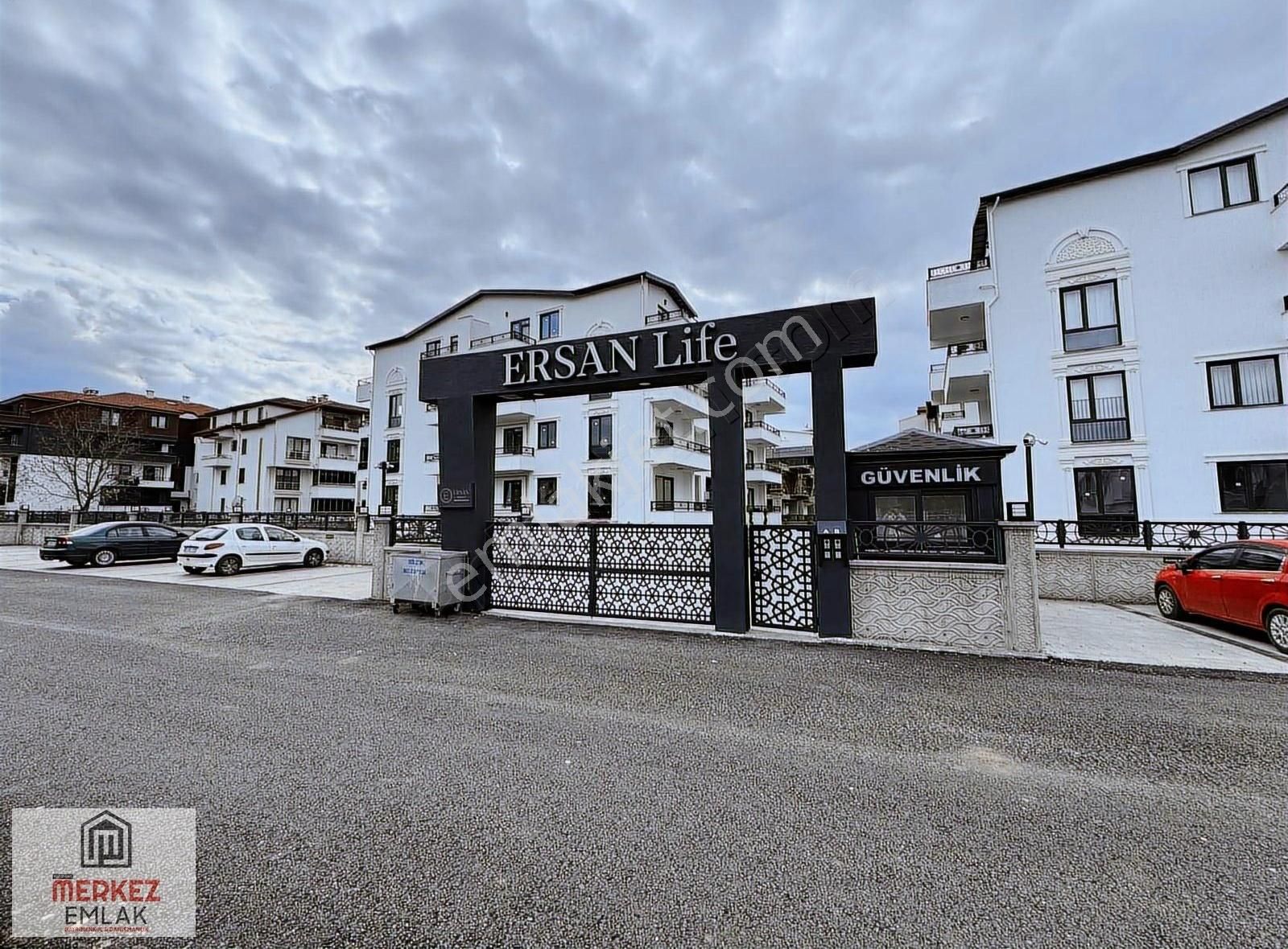 Gölcük Yazlık Yeni Mahallede Satılık 3+1 Daire